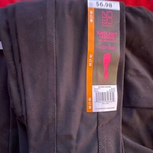 No Boundaries "Super Soft Leggings with Mesh Insert NWT (M 7-9)